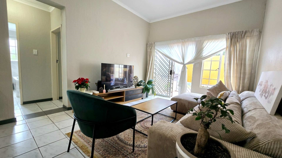 2 Bedroom Property for Sale in Garsfontein Gauteng