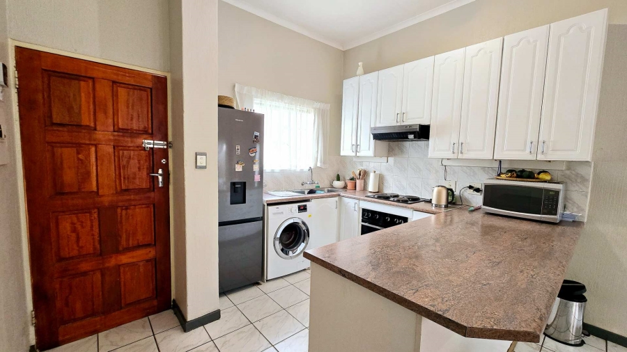 2 Bedroom Property for Sale in Garsfontein Gauteng