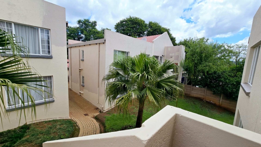 2 Bedroom Property for Sale in Garsfontein Gauteng