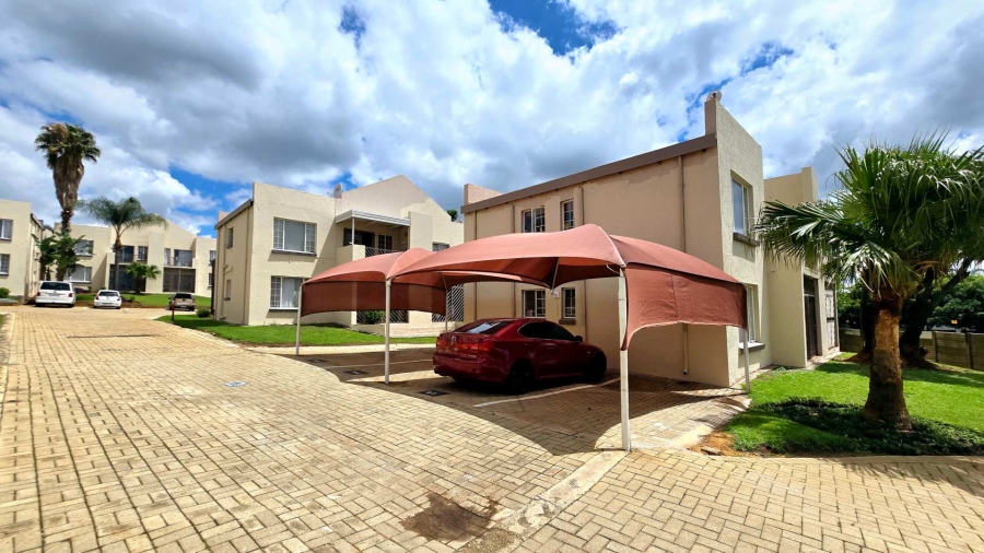 2 Bedroom Property for Sale in Garsfontein Gauteng