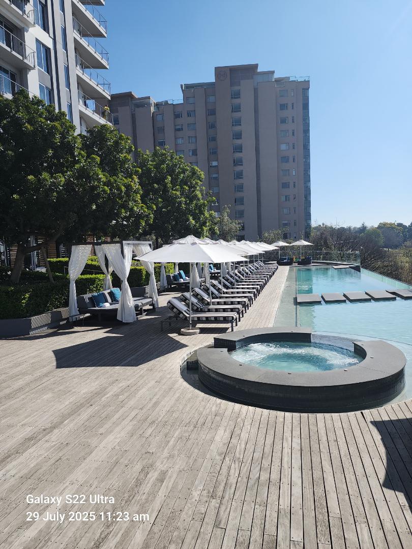 1 Bedroom Property for Sale in Sandton Central Gauteng