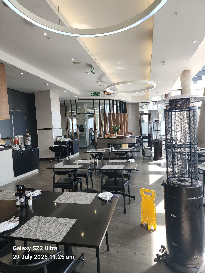 1 Bedroom Property for Sale in Sandton Central Gauteng