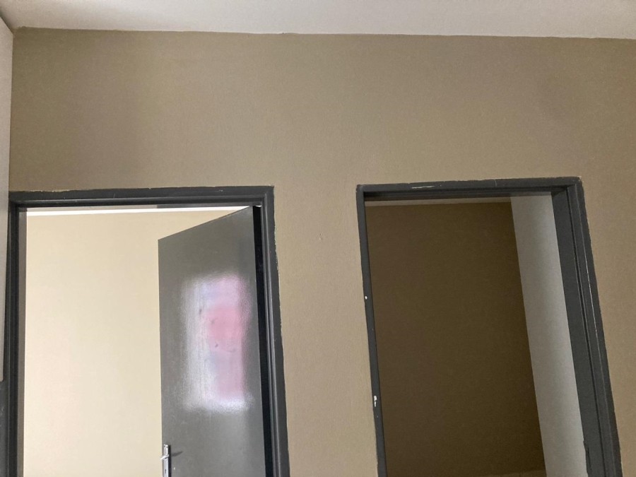 2 Bedroom Property for Sale in Jabulani Gauteng