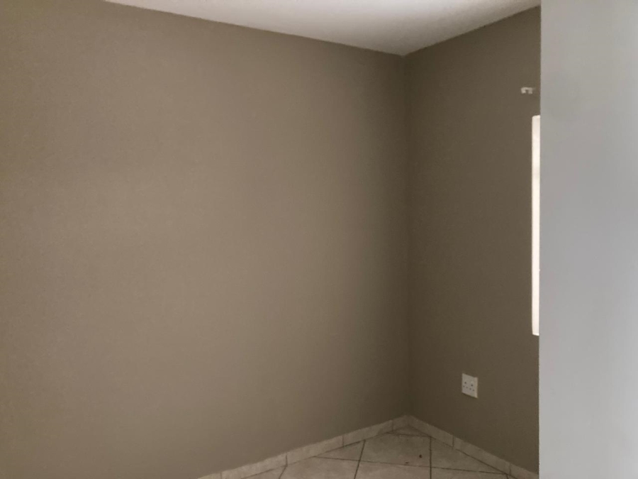 2 Bedroom Property for Sale in Jabulani Gauteng