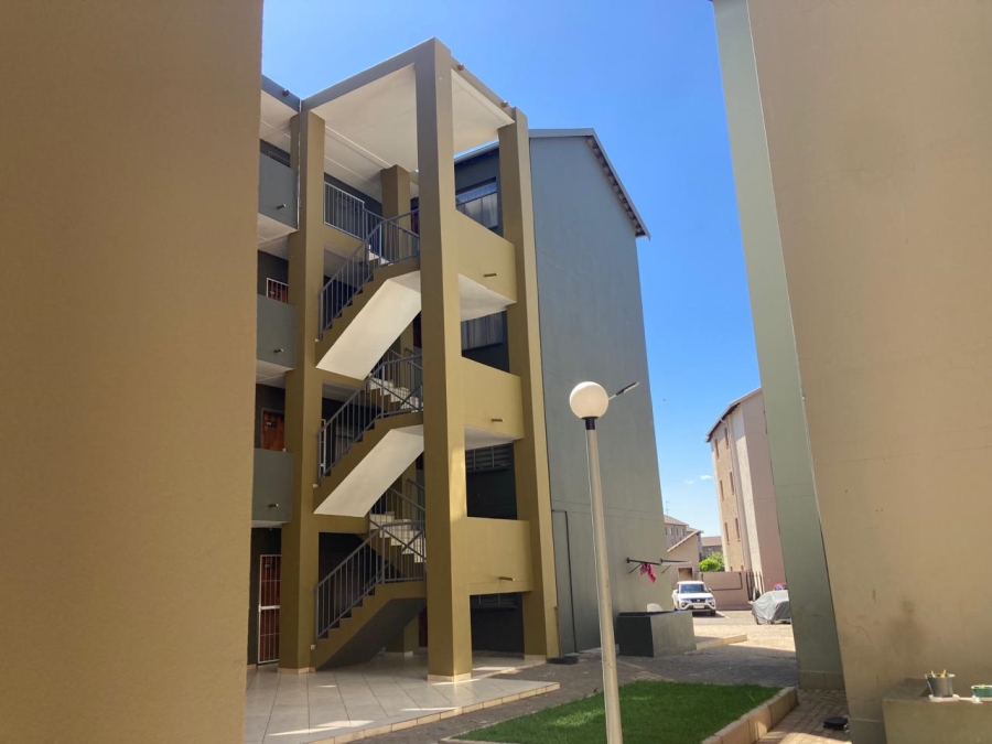 2 Bedroom Property for Sale in Jabulani Gauteng