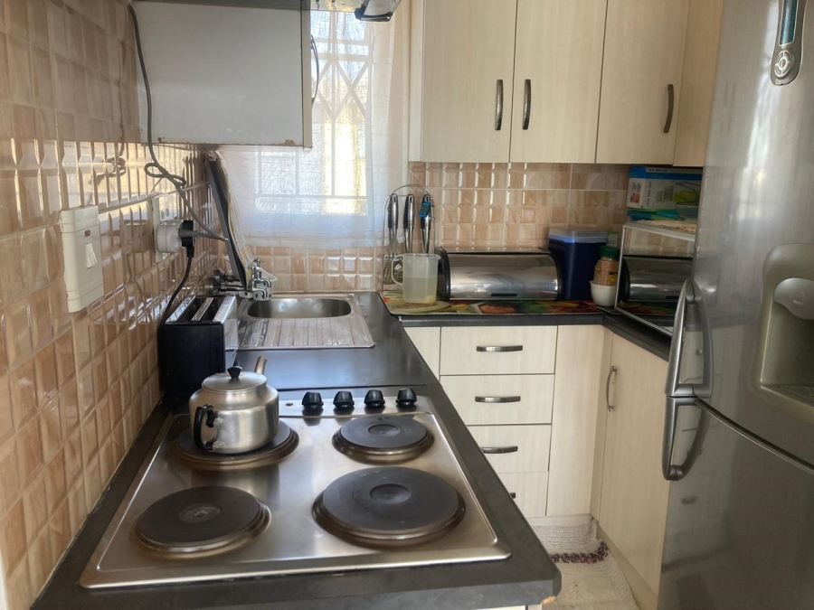 2 Bedroom Property for Sale in Fleurhof Gauteng