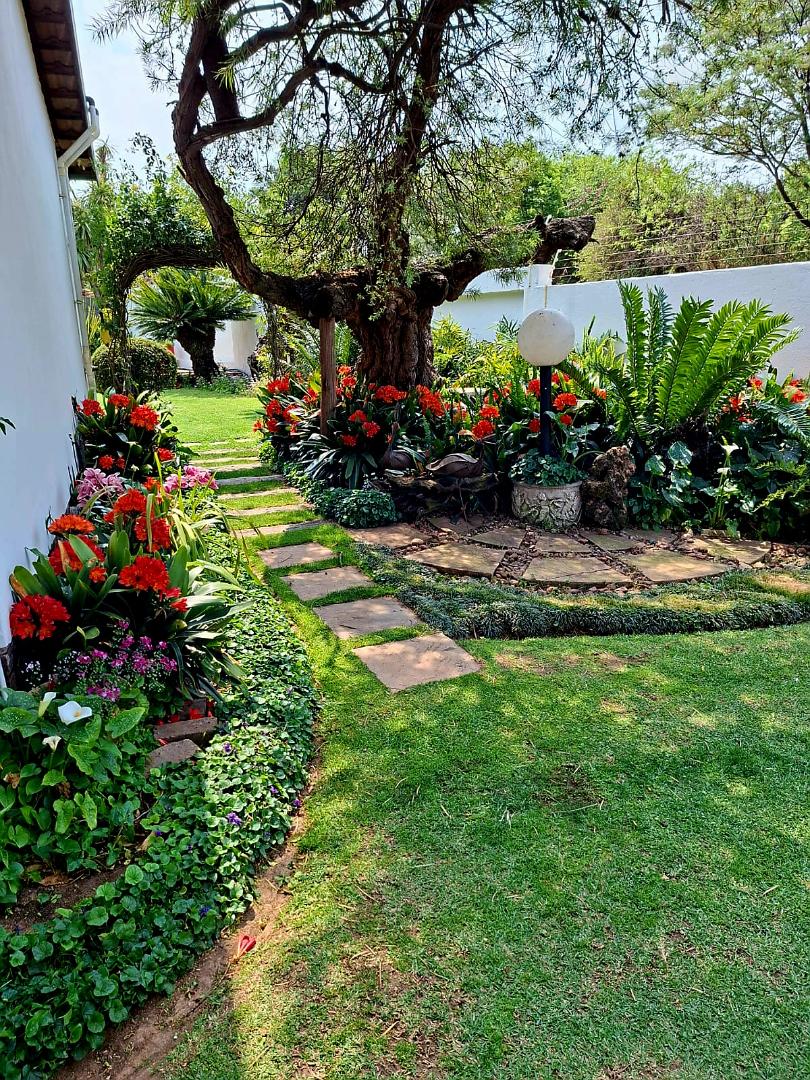 5 Bedroom Property for Sale in Midrand Gauteng