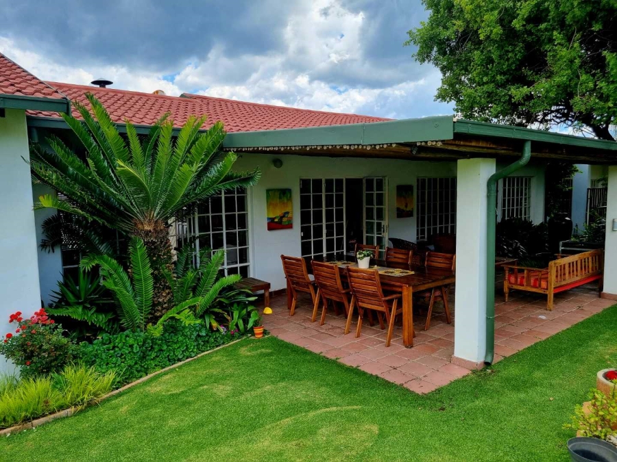 5 Bedroom Property for Sale in Midrand Gauteng