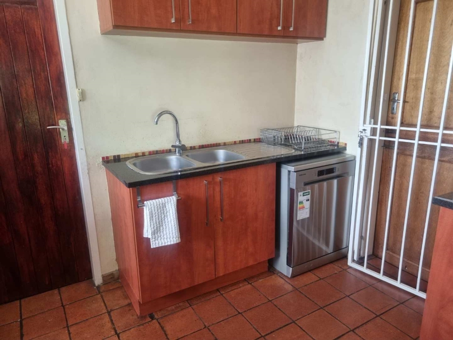 5 Bedroom Property for Sale in Midrand Gauteng