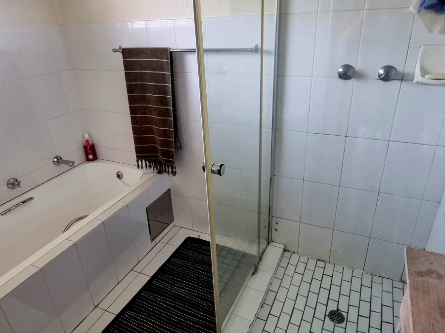 5 Bedroom Property for Sale in Midrand Gauteng