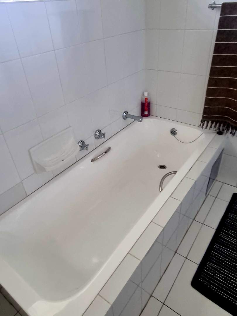 5 Bedroom Property for Sale in Midrand Gauteng