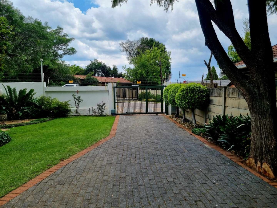 5 Bedroom Property for Sale in Midrand Gauteng
