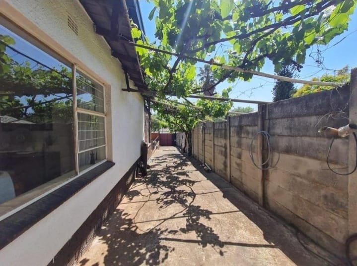 3 Bedroom Property for Sale in Mondeor Gauteng