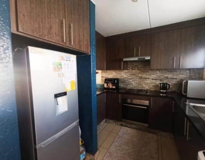 2 Bedroom Property for Sale in Mondeor Gauteng