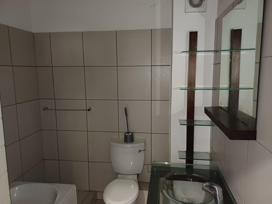 To Let 2 Bedroom Property for Rent in Jackal Creek Golf Estate Gauteng