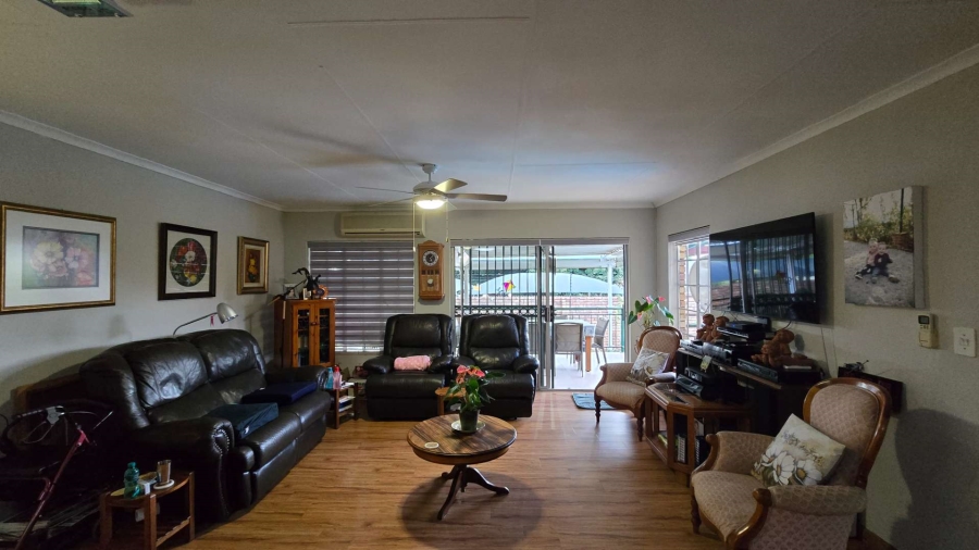 4 Bedroom Property for Sale in Magalieskruin Gauteng