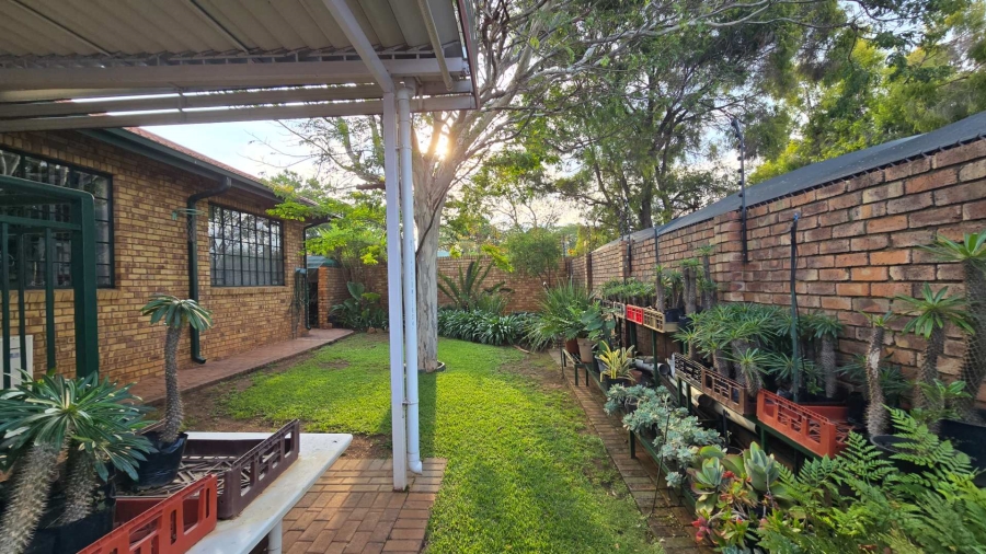 4 Bedroom Property for Sale in Magalieskruin Gauteng