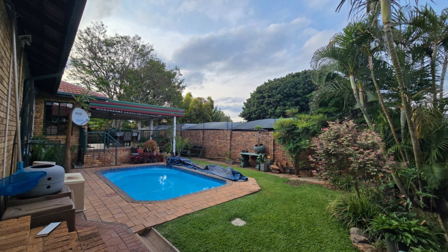 3 Bedroom Property for Sale in Magalieskruin Gauteng