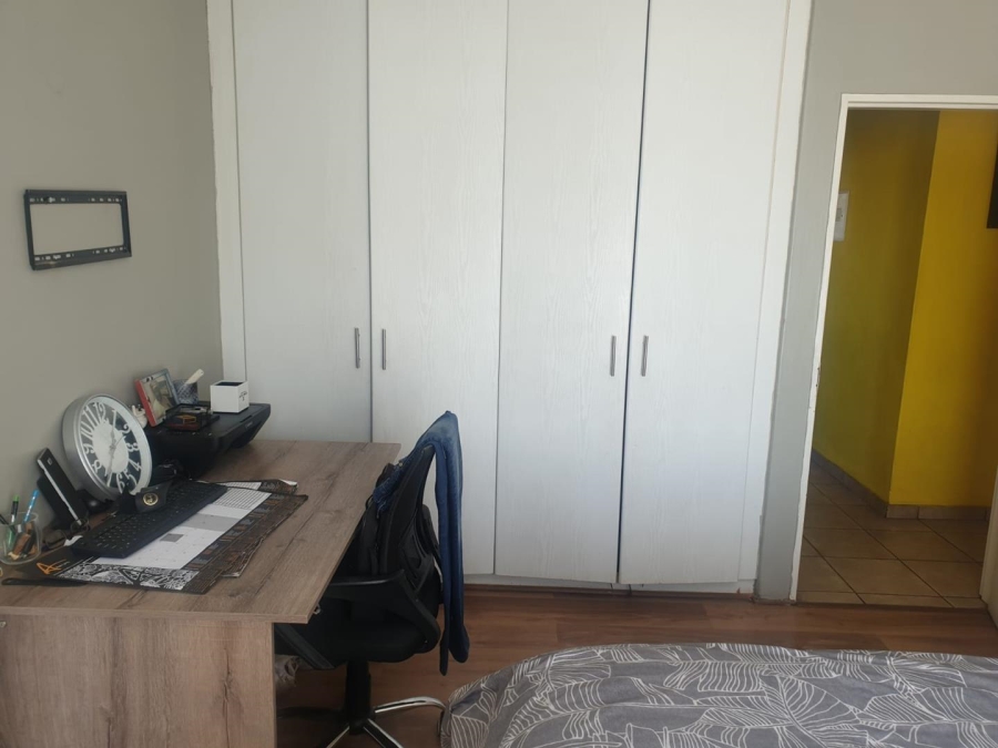 2 Bedroom Property for Sale in Birchleigh Gauteng