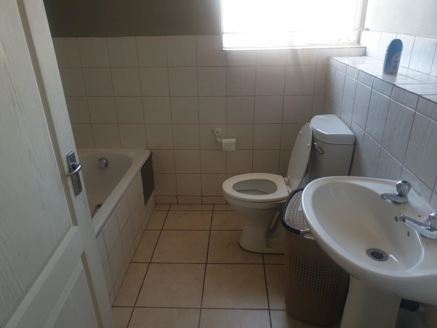 2 Bedroom Property for Sale in Birchleigh Gauteng
