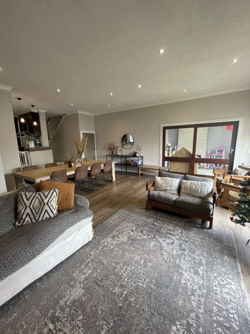 3 Bedroom Property for Sale in Woodlands Gauteng