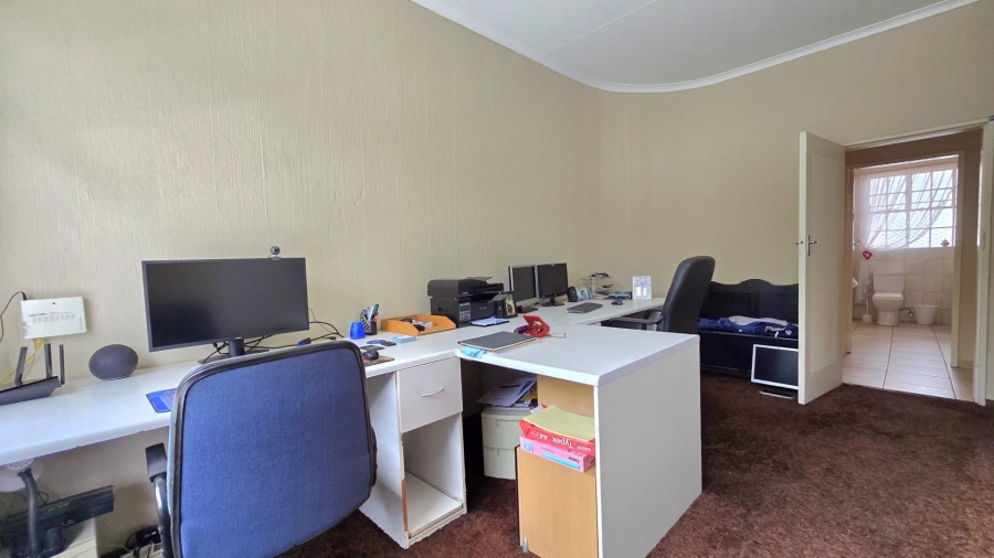 4 Bedroom Property for Sale in Randhart Gauteng