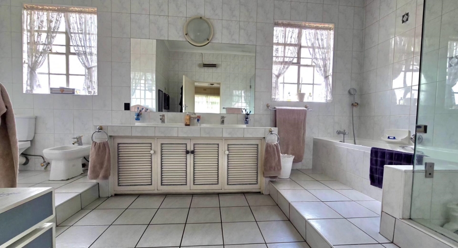 4 Bedroom Property for Sale in Randhart Gauteng