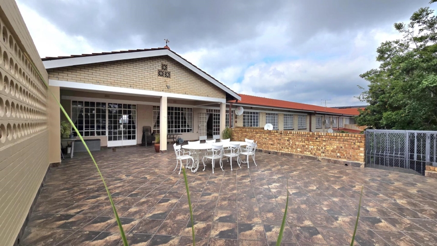 4 Bedroom Property for Sale in Randhart Gauteng