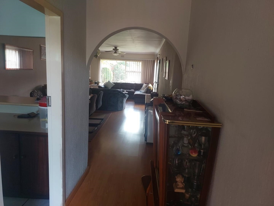 3 Bedroom Property for Sale in Mulbarton Gauteng