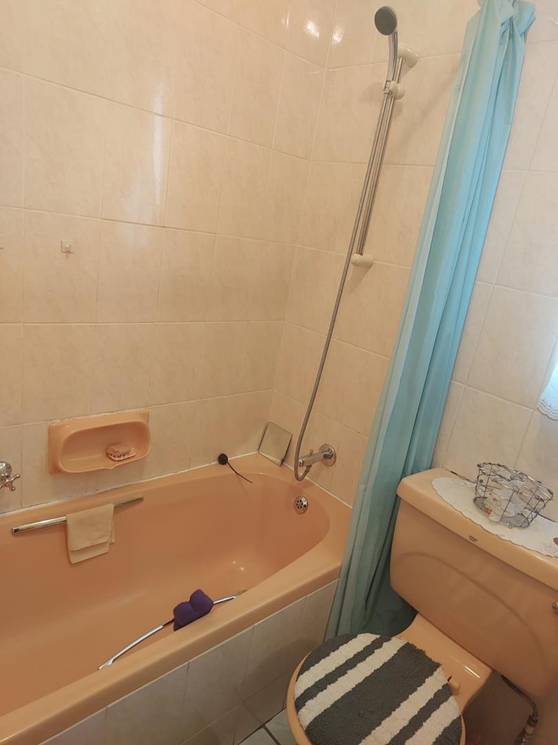 3 Bedroom Property for Sale in Mulbarton Gauteng