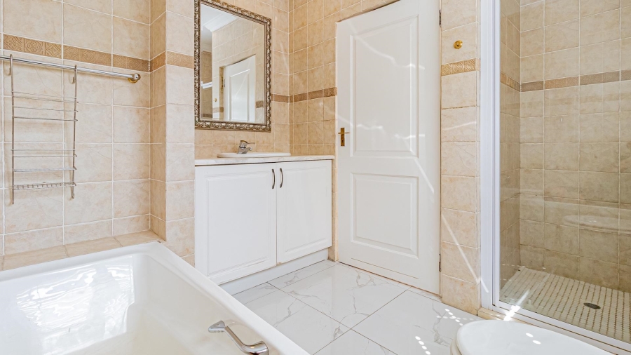 4 Bedroom Property for Sale in Dainfern Golf Estate Gauteng