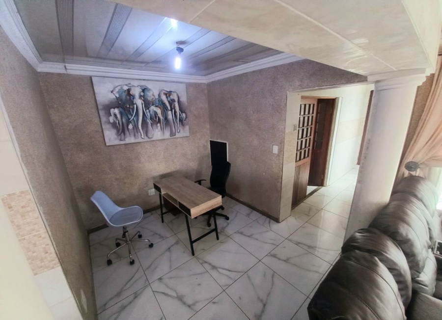 3 Bedroom Property for Sale in Lotus Gardens Gauteng