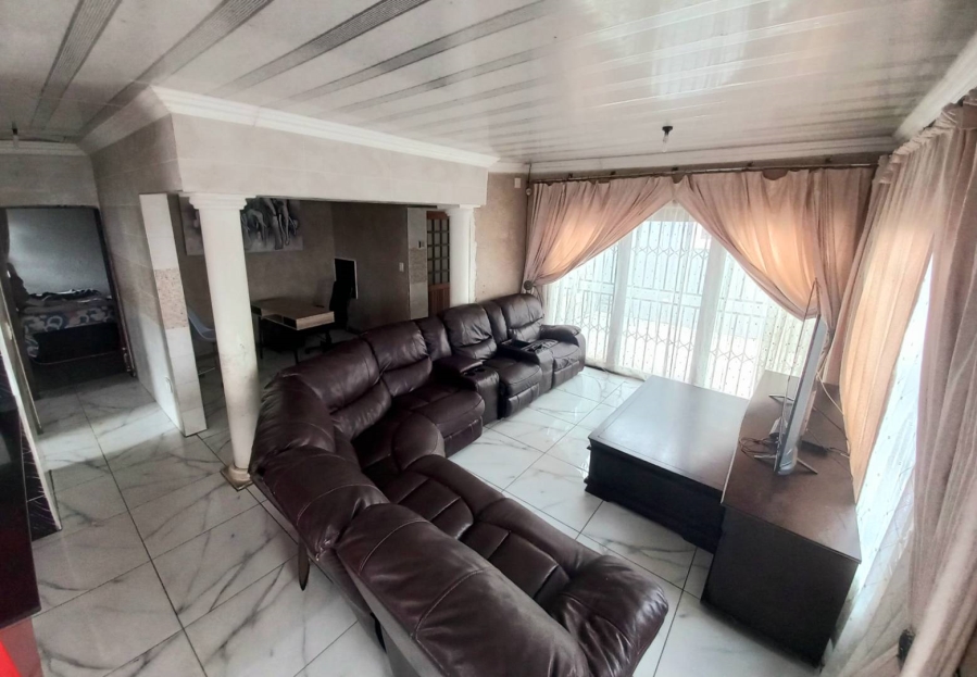 3 Bedroom Property for Sale in Lotus Gardens Gauteng