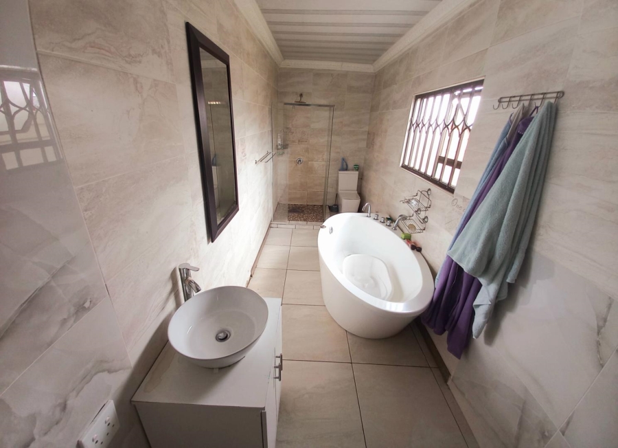 3 Bedroom Property for Sale in Lotus Gardens Gauteng