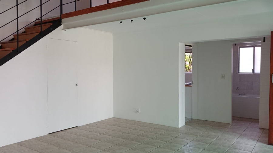 To Let 2 Bedroom Property for Rent in Hurlingham Manor Gauteng