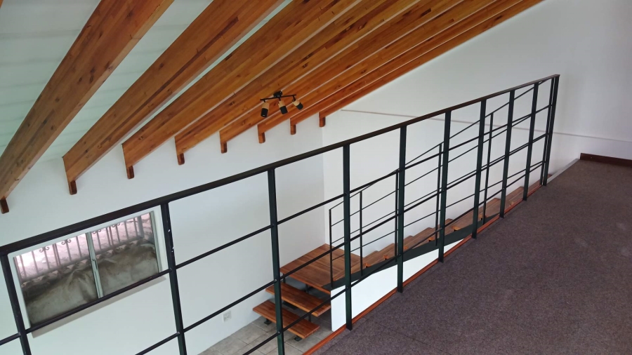 To Let 2 Bedroom Property for Rent in Hurlingham Manor Gauteng