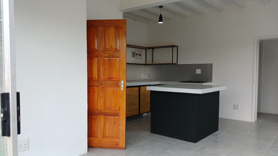 To Let 2 Bedroom Property for Rent in Hurlingham Manor Gauteng