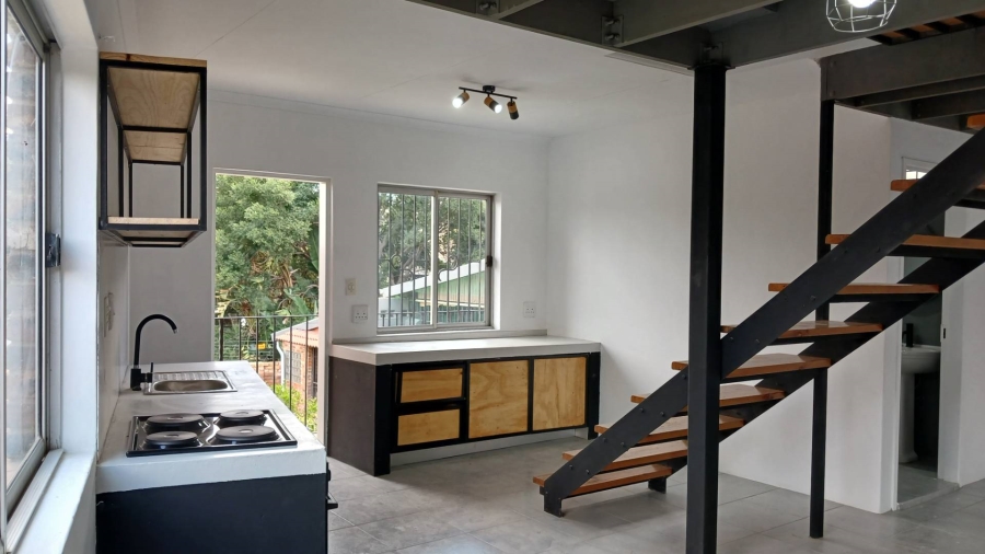 To Let 2 Bedroom Property for Rent in Hurlingham Manor Gauteng