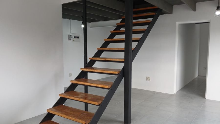 To Let 2 Bedroom Property for Rent in Hurlingham Manor Gauteng