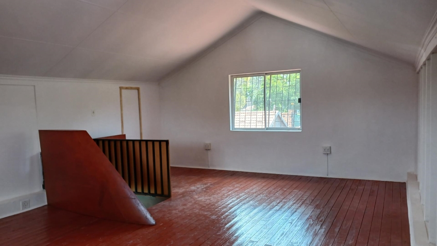 To Let 2 Bedroom Property for Rent in Hurlingham Manor Gauteng