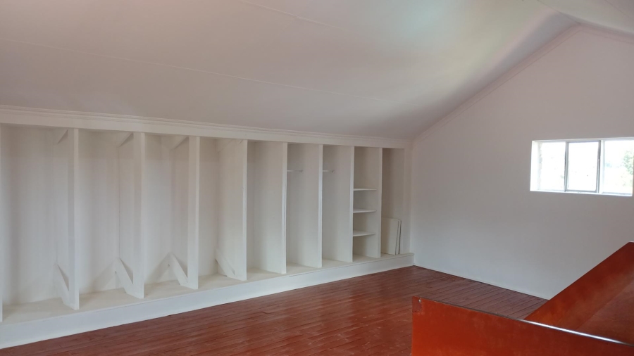 To Let 2 Bedroom Property for Rent in Hurlingham Manor Gauteng