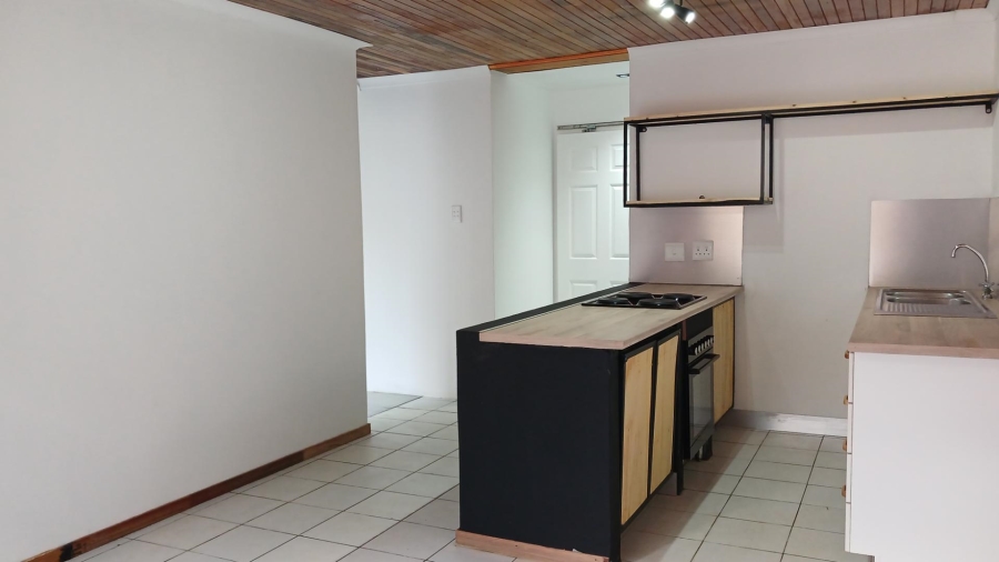 To Let 2 Bedroom Property for Rent in Hurlingham Manor Gauteng