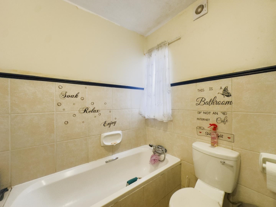 2 Bedroom Property for Sale in Mooikloof Ridge Gauteng