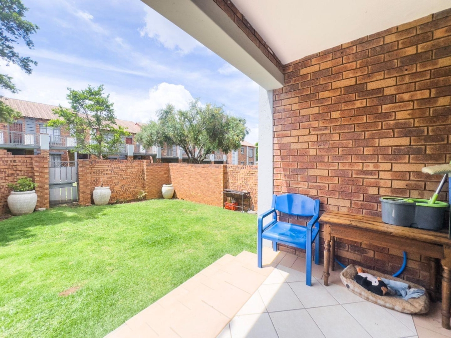 2 Bedroom Property for Sale in Mooikloof Ridge Gauteng
