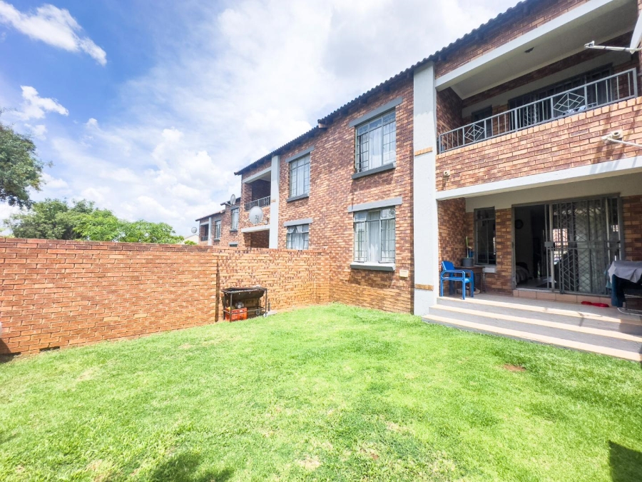 2 Bedroom Property for Sale in Mooikloof Ridge Gauteng
