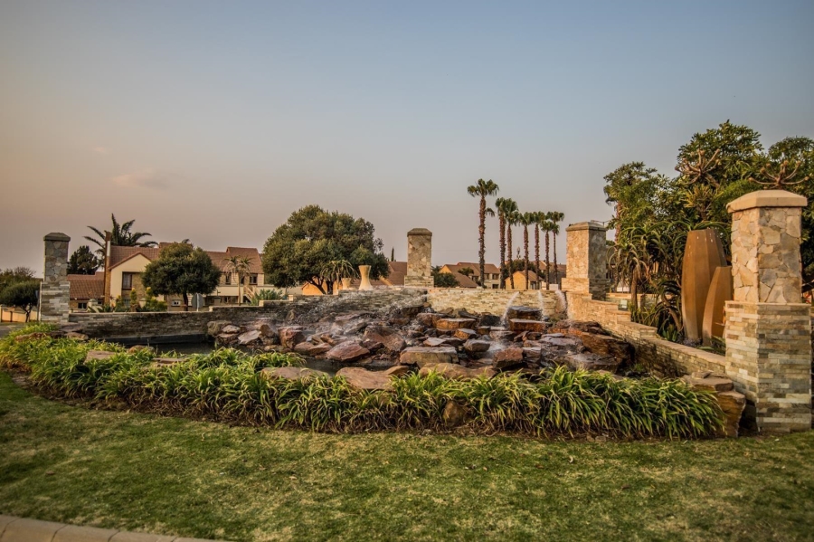 2 Bedroom Property for Sale in Mooikloof Ridge Gauteng