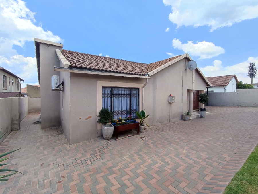 3 Bedroom Property for Sale in Cosmo City Gauteng