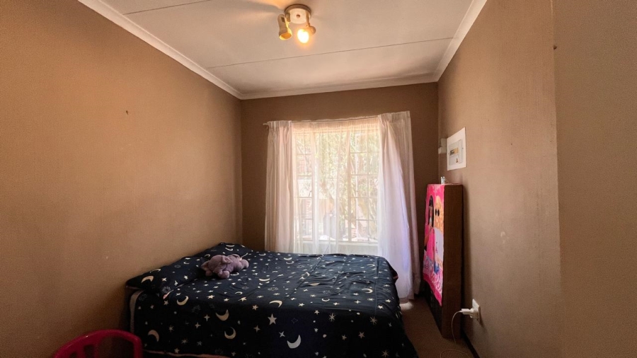 2 Bedroom Property for Sale in Roodepoort Gauteng