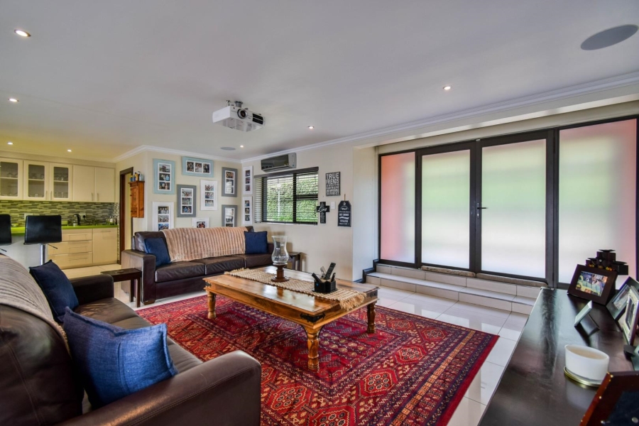 5 Bedroom Property for Sale in Bronkhorstbaai Dorp Gauteng