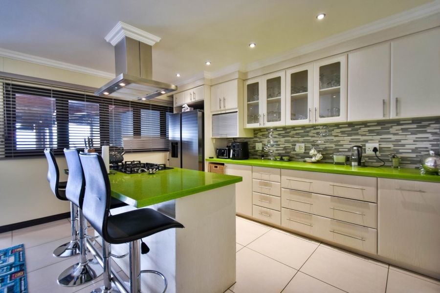 5 Bedroom Property for Sale in Bronkhorstbaai Dorp Gauteng